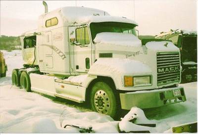 Mack CH613 Sleeper