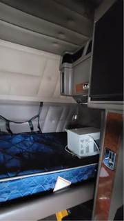 Peterbilt 379 Sleeper
