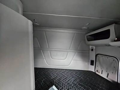 Peterbilt 579 Sleeper