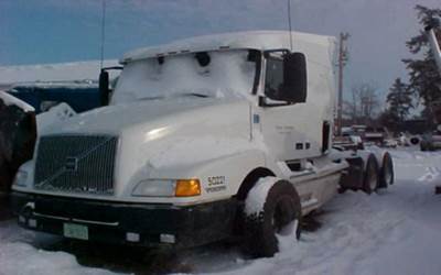 Volvo VNL64T Sleeper