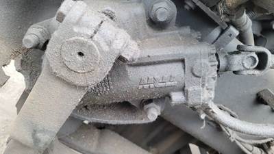 TRW/ROSS Steering Gear / Rack for a 2018 Freightliner Cascadia 126