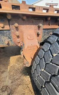 Mack CH613 Suspension