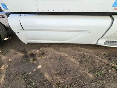 Peterbilt 579 Tank Fairing