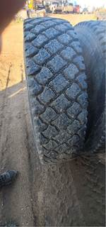 Kenworth T800 Tire