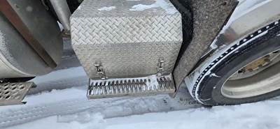 Kenworth T880 Tool Box