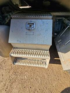 Peterbilt 579 Tool Box