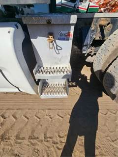 Peterbilt 579 Tool Box