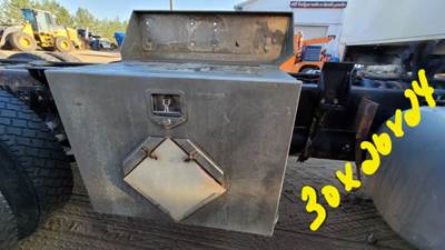 Western Star 4900SA Tool Box for a 2013 Western Star 4900 SA