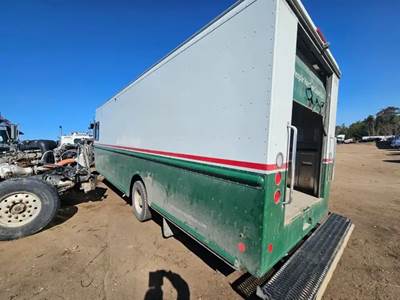 2025 Frtlr MT55 Van Body