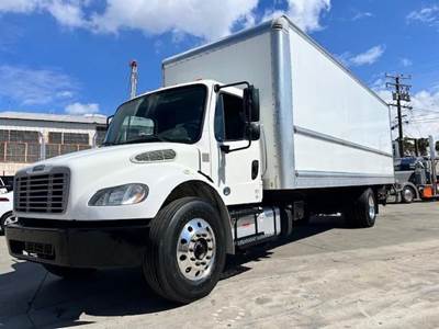 Freightliner M2 106 26 ft Box Truck - 240HP, 6 Speed Automatic, Roll up Door, Liftgate