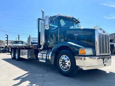 Peterbilt 385 Tandem Axle 22 ft Flatbed Truck - 330HP, 10 Speed Manual