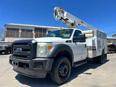 Ford F-450 Single Axle Forestry Bucket Truck - 6.8L TRITON V10, 5 Speed Automatic