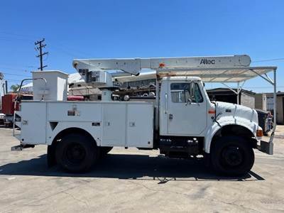 International 4700 Single Axle Forestry Bucket Truck - DT444E, 175HP, 4 Speed Automatic