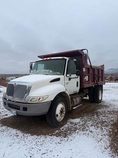 2006 International 4300 SBA 4x2 Dump Truck