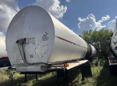 Brenner Tandem Axle Aluminum Asphalt / Hot Oil Tank Trailer - Spring, Fixed Axle
