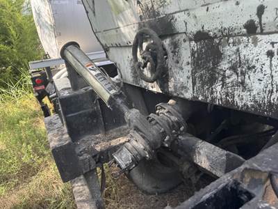 1999 Brenner Tandem Axle Aluminum Asphalt / Hot Oil Tank Trailer - Spring, Fixed Axle