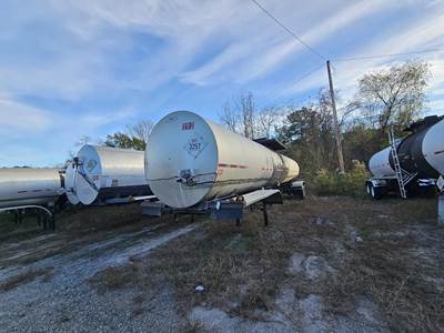 Etnyre Tandem Axle Mild Steel Asphalt / Hot Oil Tank Trailer - Spring, Fixed Axle
