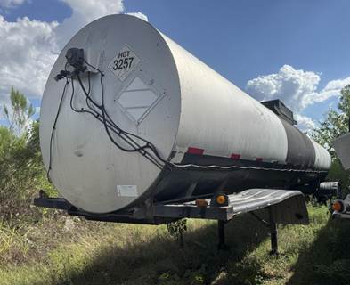 1993 Etnyre 7,000 gal insulated steel