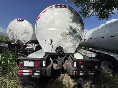 1987 Fruehauf 7,000 gal insulated steel