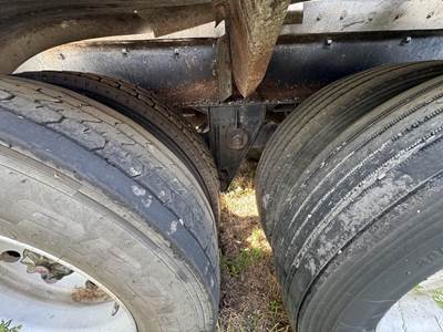 1987 Fruehauf Tandem Axle Mild Steel Asphalt Hot Oil Tank Trailer Spring Fixed Axle