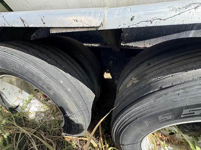 1987 Fruehauf Tandem Axle Mild Steel Asphalt Hot Oil Tank Trailer Spring Fixed Axle