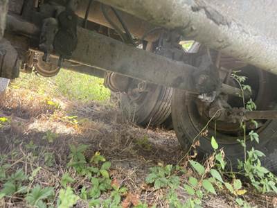 1987 Fruehauf Tandem Axle Mild Steel Asphalt Hot Oil Tank Trailer Spring Fixed Axle