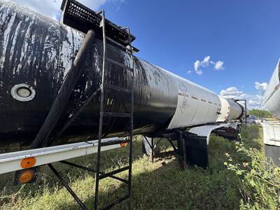 1987 Fruehauf Tandem Axle Mild Steel Asphalt Hot Oil Tank Trailer Spring Fixed Axle