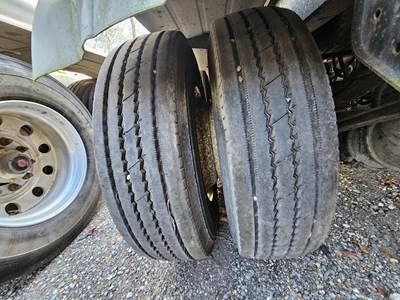2001 Harmon Tandem Axle Mild Steel Asphalt / Hot Oil Tank Trailer - Spring, Fixed Axle