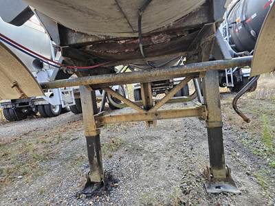 2001 Harmon Tandem Axle Mild Steel Asphalt / Hot Oil Tank Trailer - Spring, Fixed Axle