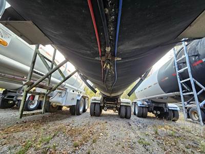 2001 Harmon Tandem Axle Mild Steel Asphalt / Hot Oil Tank Trailer - Spring, Fixed Axle