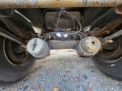2001 Harmon Tandem Axle Mild Steel Asphalt / Hot Oil Tank Trailer - Spring, Fixed Axle