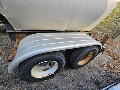2001 Harmon Tandem Axle Mild Steel Asphalt / Hot Oil Tank Trailer - Spring, Fixed Axle