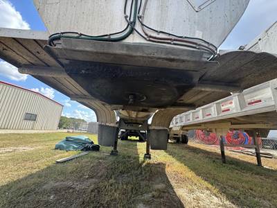 2001 Polar Tandem Axle Mild Steel Asphalt / Hot Oil Tank Trailer - Spring, Fixed Axle