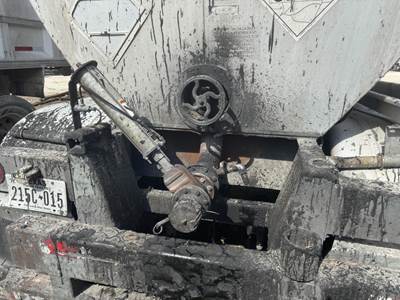2001 Polar Tandem Axle Mild Steel Asphalt / Hot Oil Tank Trailer - Spring, Fixed Axle