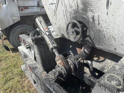 2001 Polar Tandem Axle Mild Steel Asphalt / Hot Oil Tank Trailer - Spring, Fixed Axle