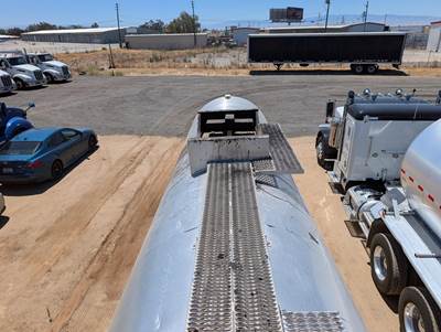 1999 Polar 8800 GAL Asphalt Hot Oil Tank Trailer