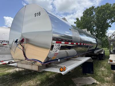 BULK 7,000 GAL Chemical / Acid Tank Trailer