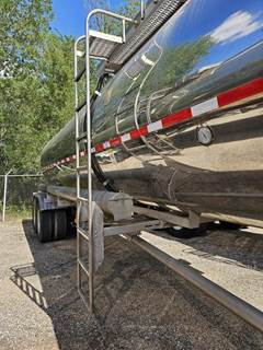 2014 BULK 7,000 GAL Chemical / Acid Tank Trailer