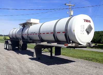 Comptank 5480 GAL Chemical / Acid Tank Trailer