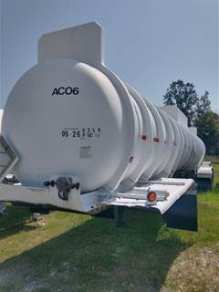 Comptank Tandem Axle Plate / Composite Chemical / Acid Tank Trailer - Spring, Fixed Axle