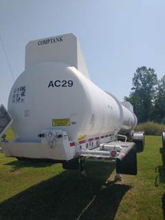 Comptank Tandem Axle Plate / Composite Chemical / Acid Tank Trailer - Air Ride, Fixed Axle