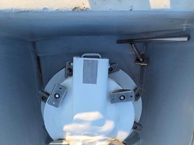 2002 Comptank Tandem Axle Plate Composite Chemical Acid Tank Trailer Spring Fixed Axle