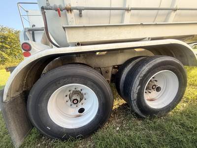 2002 Comptank Tandem Axle Plate Composite Chemical Acid Tank Trailer Spring Fixed Axle