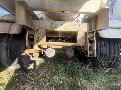 2002 Comptank Tandem Axle Plate Composite Chemical Acid Tank Trailer Spring Fixed Axle