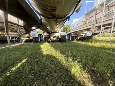 2003 Comptank Tandem Axle Plate Composite Chemical Acid Tank Trailer Spring Fixed Axle