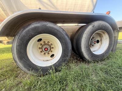 2003 Comptank Tandem Axle Plate Composite Chemical Acid Tank Trailer Spring Fixed Axle
