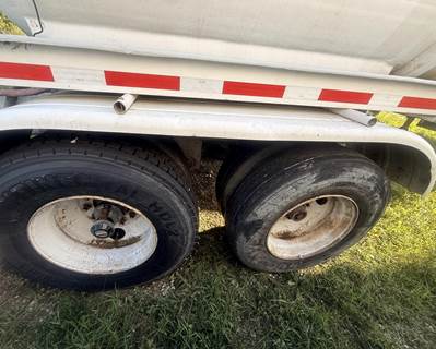 2003 Comptank Tandem Axle Plate Composite Chemical Acid Tank Trailer Spring Fixed Axle