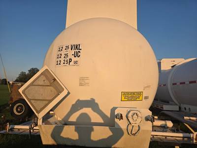 2005 Comptank Tandem Axle Plate Composite Chemical Acid Tank Trailer Air Ride Fixed Axle