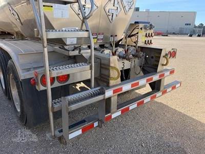 2020 Heil STAINLESS STEEL DOT 407 3 COMP Chemical / Acid Tank Trailer