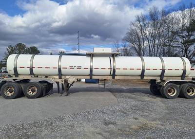 POLY-COAT SYSTEMS 41ft Tandem Axle Plate / Composite Chemical / Acid Tank Trailer - Air Ride, Fixed Axle